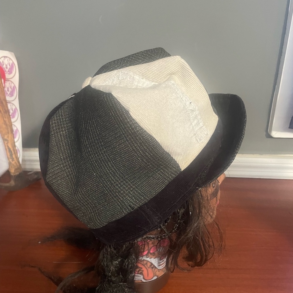 Custom made hat - Picture 4 of 6